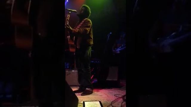 Michael Kiwanuka live acoustic
