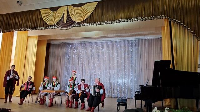 Ансамбль Слявяночка - Украинские узоры. Коктебельская детская школа искусств.