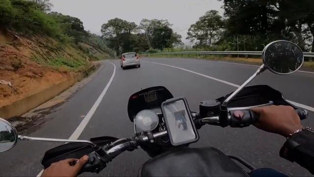 God’s own country🍃🏔️ | 17 Hairpin bends | EP-2 | Fall’s 🤍 | Tamil | Motovlog |