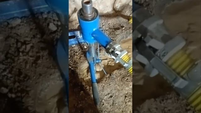 Гидробурение абиссинской скважины насосом WQD VALERA фекальным насосом