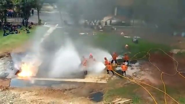 Latihan Fire Ground di PUSDIKLATKAR CIRACAS