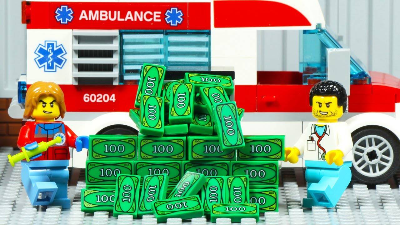 LEGO City Emergency Ambulance Home Robbery