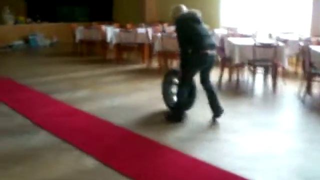 tláč tláč