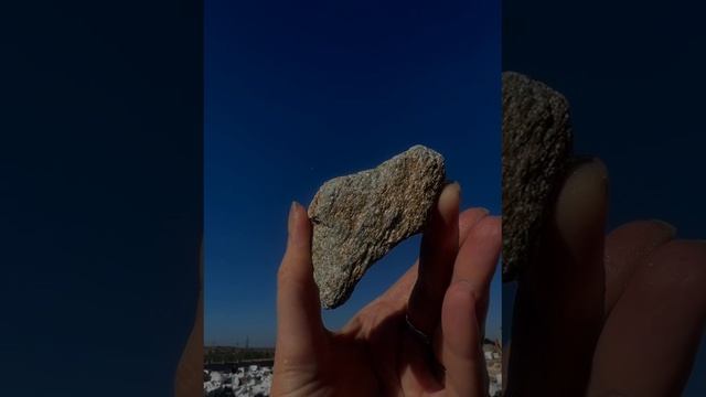 Крошка златолита и использование ее в ландшафтном дизайне