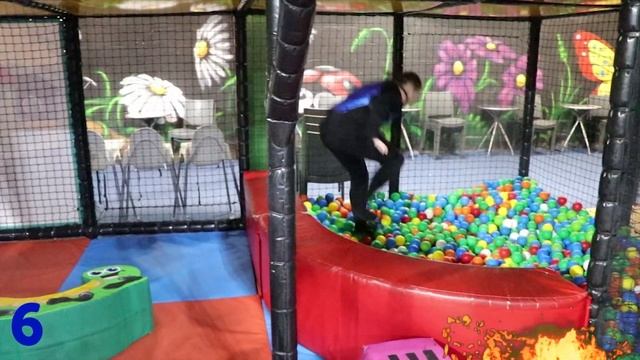 Halloween Fun in an Empty Soft Play!! - The Wonder World Challenge Ep 5