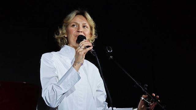 Анна Сеничева - "Я видел атлас ночного неба"