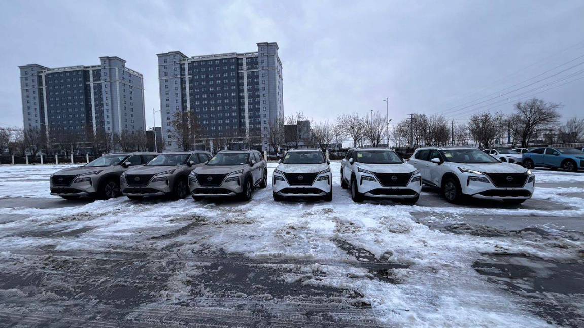 Nissan X-trail 1.5 гибрид Цвет белый 2024