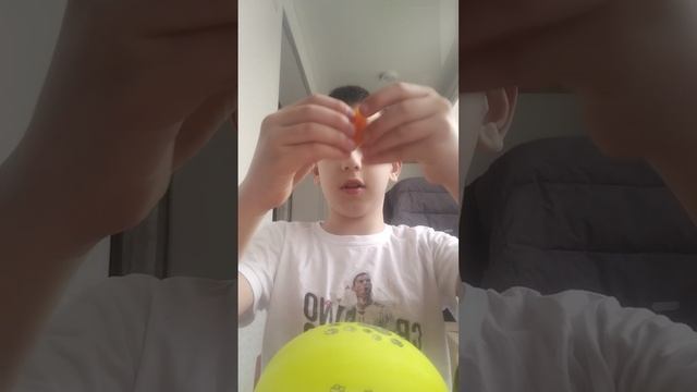 что если я накапаю сок мандарина на шар?