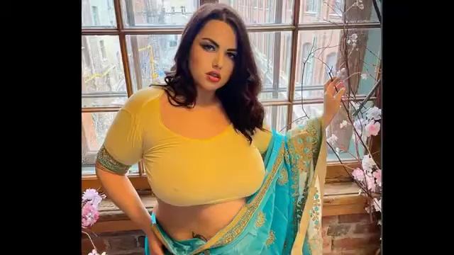 FAMOUS PLUS SIZE CURVY MODEL | JULA PIDZHARA - WIKI | INSTAGRAM STAR | INFLUENCER