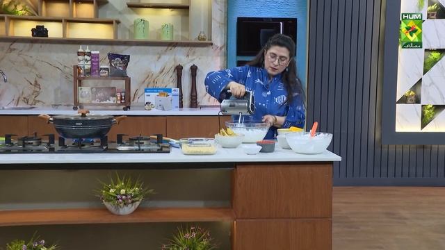 No Bake Banana Split Cake Recipe - Chef Zarnak Sidhwa - Masala Tv