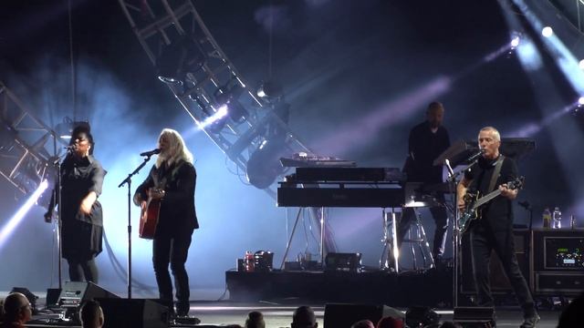 TEARS FOR FEARS : Break The Man : {4K Ultra HD} : Tipping Point Tour : Tinley Park, IL : 6/16/2022