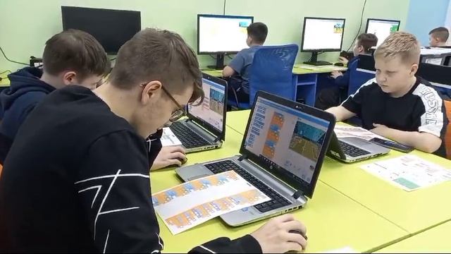 Создаем  игру