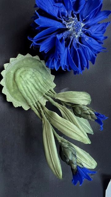 Василёк из шёлка, автор Анастасия Ахмедова @flowers_khv DIY