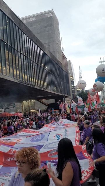 Митинг феминисток центре Сан-Паулу, Бразилия. Телеграм 📱 https://t.me/polina_brazil