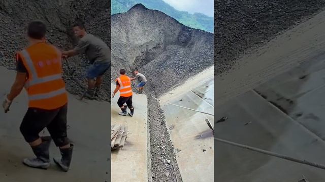 Barge unloading 5000 tons of iron ore | Long video  - Vlog of work on the barge