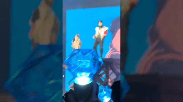 Runaway - SHINee World VI Perfect Illumination in Singapore 240302