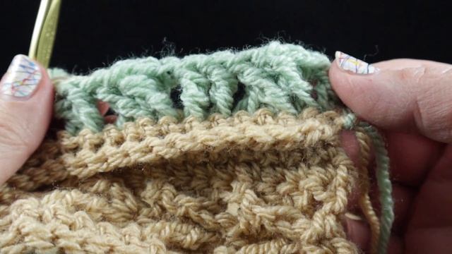 Colorful Cables Throw, Video #1, by Bonnie Barker