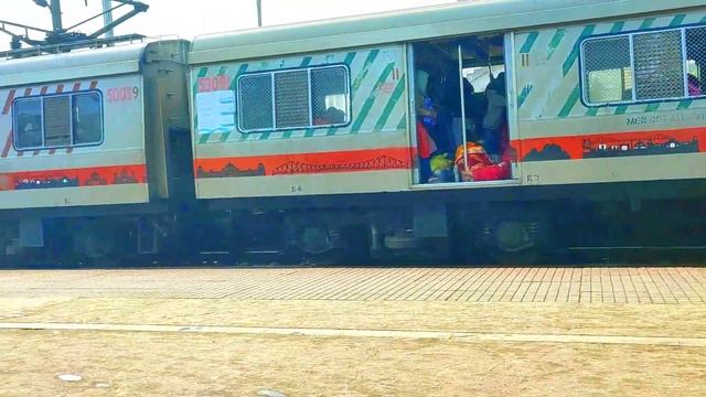 BEML Local EMU Train • Very Beautiful Colour Printed In This Train • 1second Who is He😲
