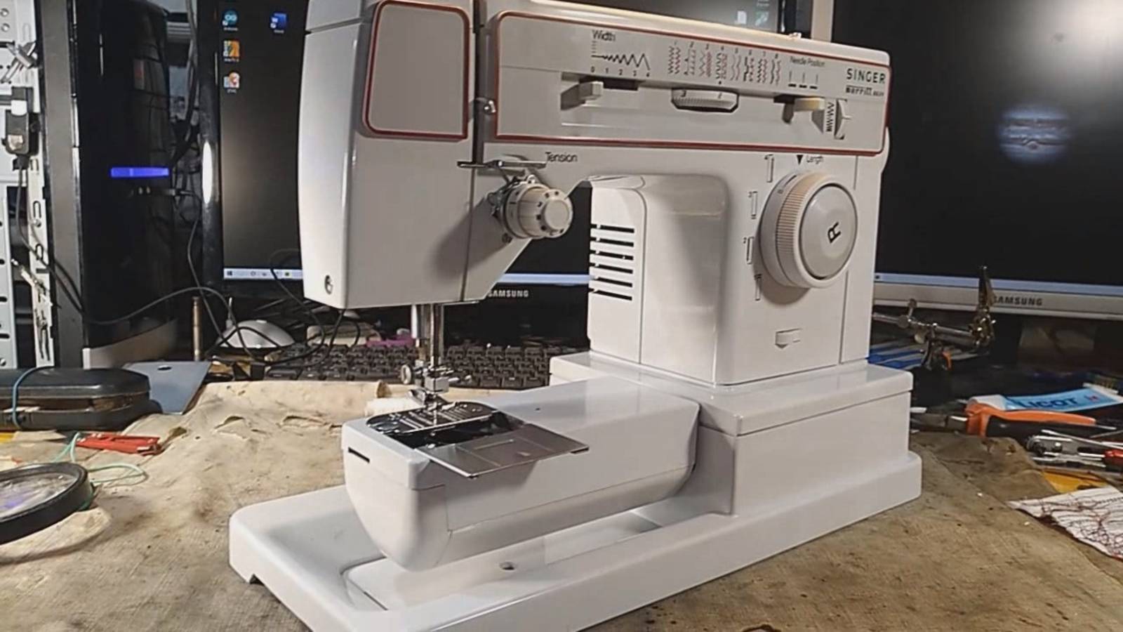 Singer merritt 8834