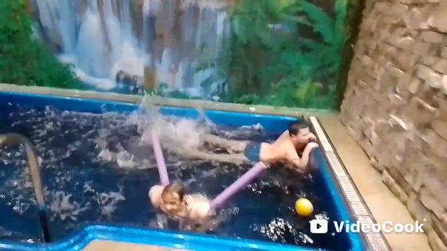 Дом для отдыха. Новый Уренгой ул Луговая 46 плавают в бассейн