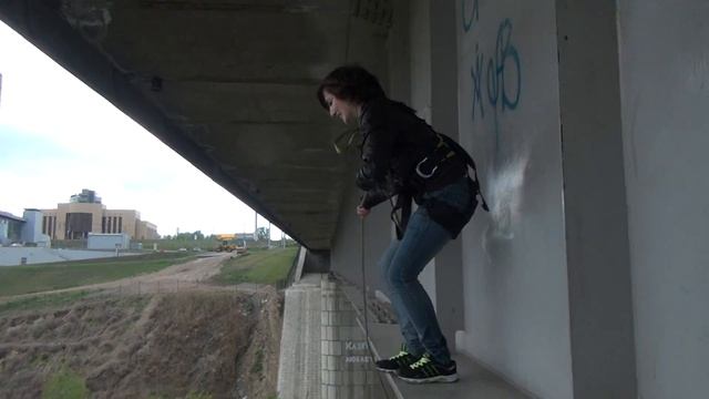 20120526181623.MTS
