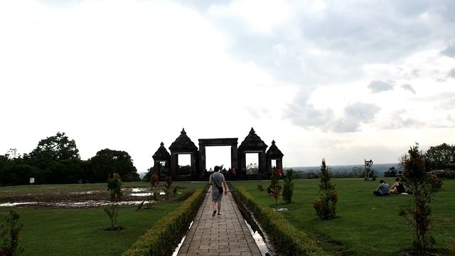 TRIP OF WONDERS - INDONESIA