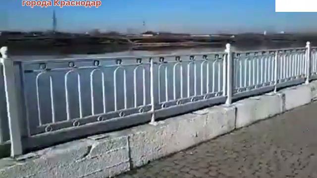 набережная в Рождественском парке в городе Краснодар