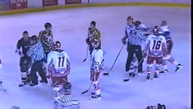 Ian McIntyre vs Paxton Schulte ISL fight 24-2-00