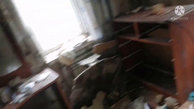 ВПЕРВЫЕ пошла в сгоревший ЗАБРОШЕННЫЙ дом с сестрой