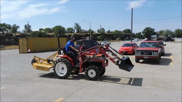 Yanmar Forte Tractor 17557 with Loader, Mower