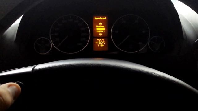 Come attivare il bloccaggio porte automatico