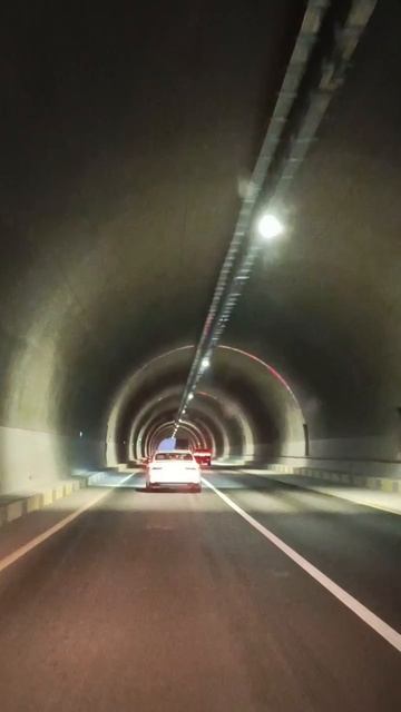 Первый автомобильный тоннель в Казахстане.Шымкент -Тараз ,перевал Шакпак баба (Высокое),840 м .