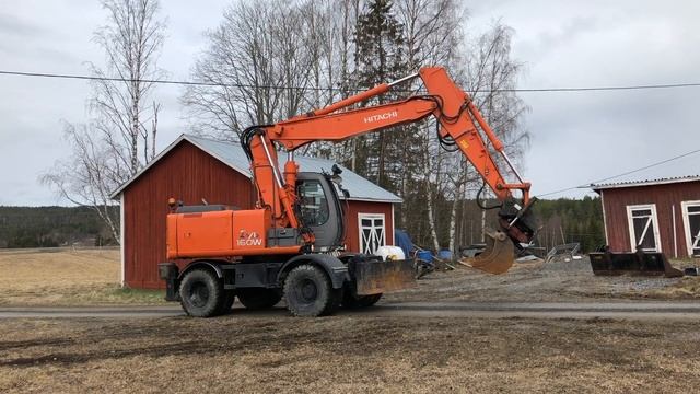 Köp hjulgrävare Hitachi ZX 160W 18 ton på Klaravik.se