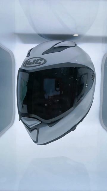 FUTURISTIC 🤖🛸🚀 HJC F70 #helmet #motorcycle #moto #motovlog #shorts #360 #motogp #hjc #white #alien