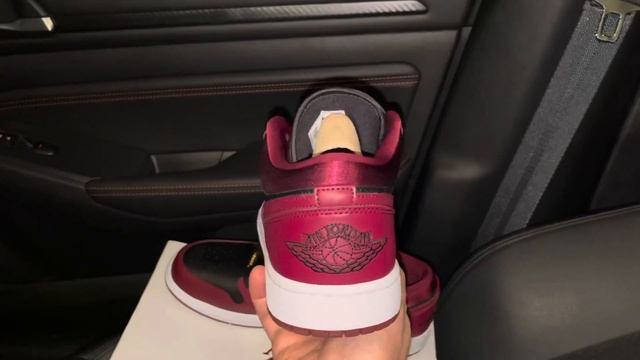 Air Jordan 1 Low Dark Beetroot shoes