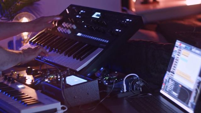 State Azure The Halo Array - Ambient Performance (Wavestate, Hector, DittoX4, Kontakt)