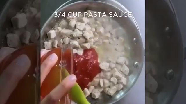 Лодочка из кабачка с курицей