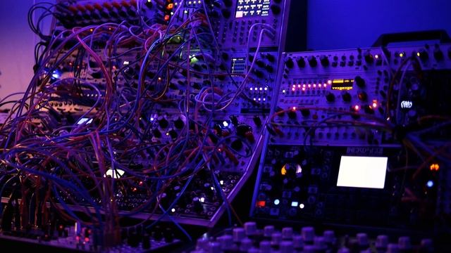 State Azure 'Sanctuary' Ambient Modular Performance (E370, Cs-L, Twin Waves, Plaits)