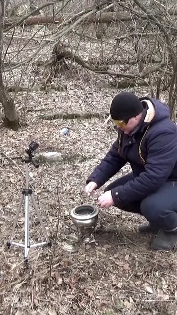 Приколы с Петардами,Петарда Жук в Самоваре