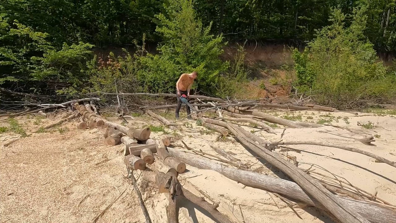 Землянка у реки. В гостях у оптимиста. Разбил дрон dji. Рецепт макароны с тушенкой