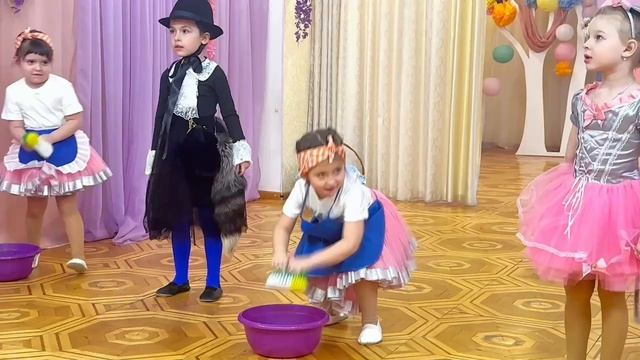 7 группа сияет на сцене!