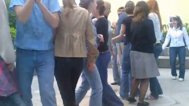 Mari dance