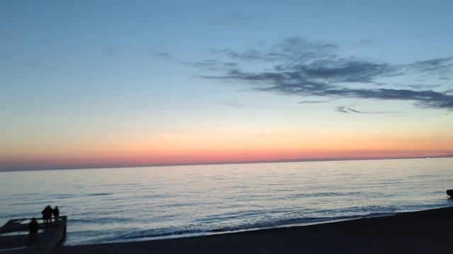 Шикарный закат на Чёрном море