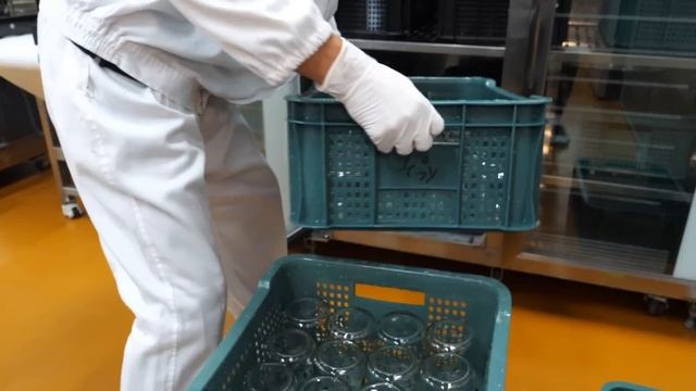 상큼합니다! 생딸기로 만드는 무첨가 딸기잼과 딸기젤라또 대량생산 / korean strawberry factory