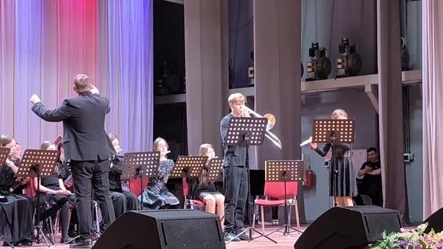 "Блоха и слон" полька для тромбона и флейты А.Эрик Хойкеховен