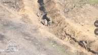 Кадры объективного контроля уничтожения бойцов ВСУ операторами FPV-дронов