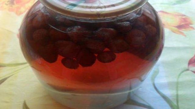 Клубничный компот на зиму.