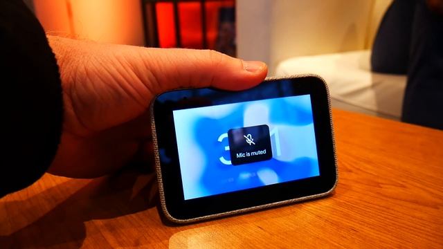 Google Assistant Lenovo Smart Clock: First Look and Hands-on!