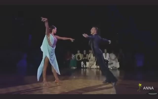 Очень красивый танец