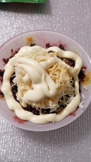 Намазка из свеклы и плавленного сыра))